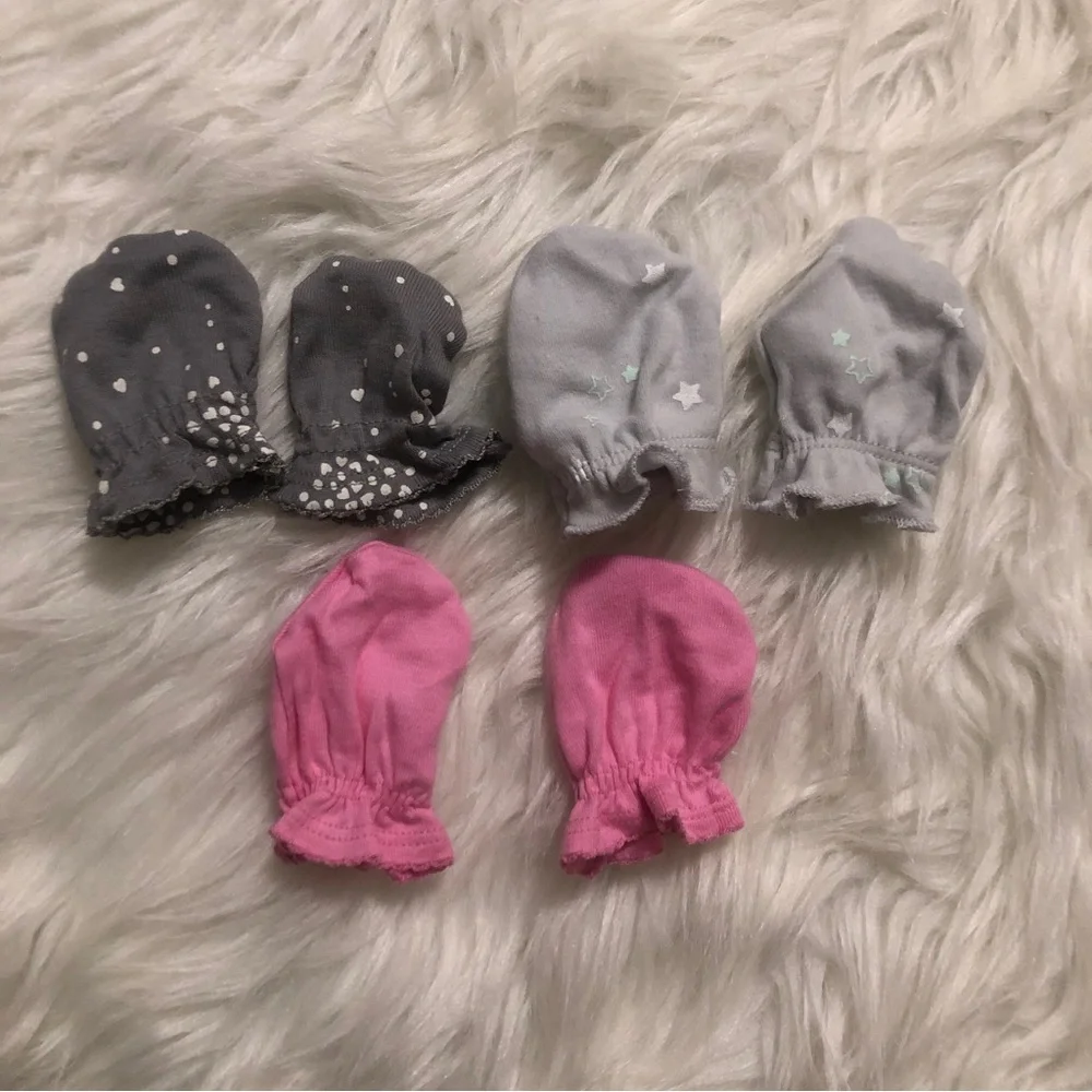 Gerber, Cutie Pie and Onesies 0-3M baby mittens